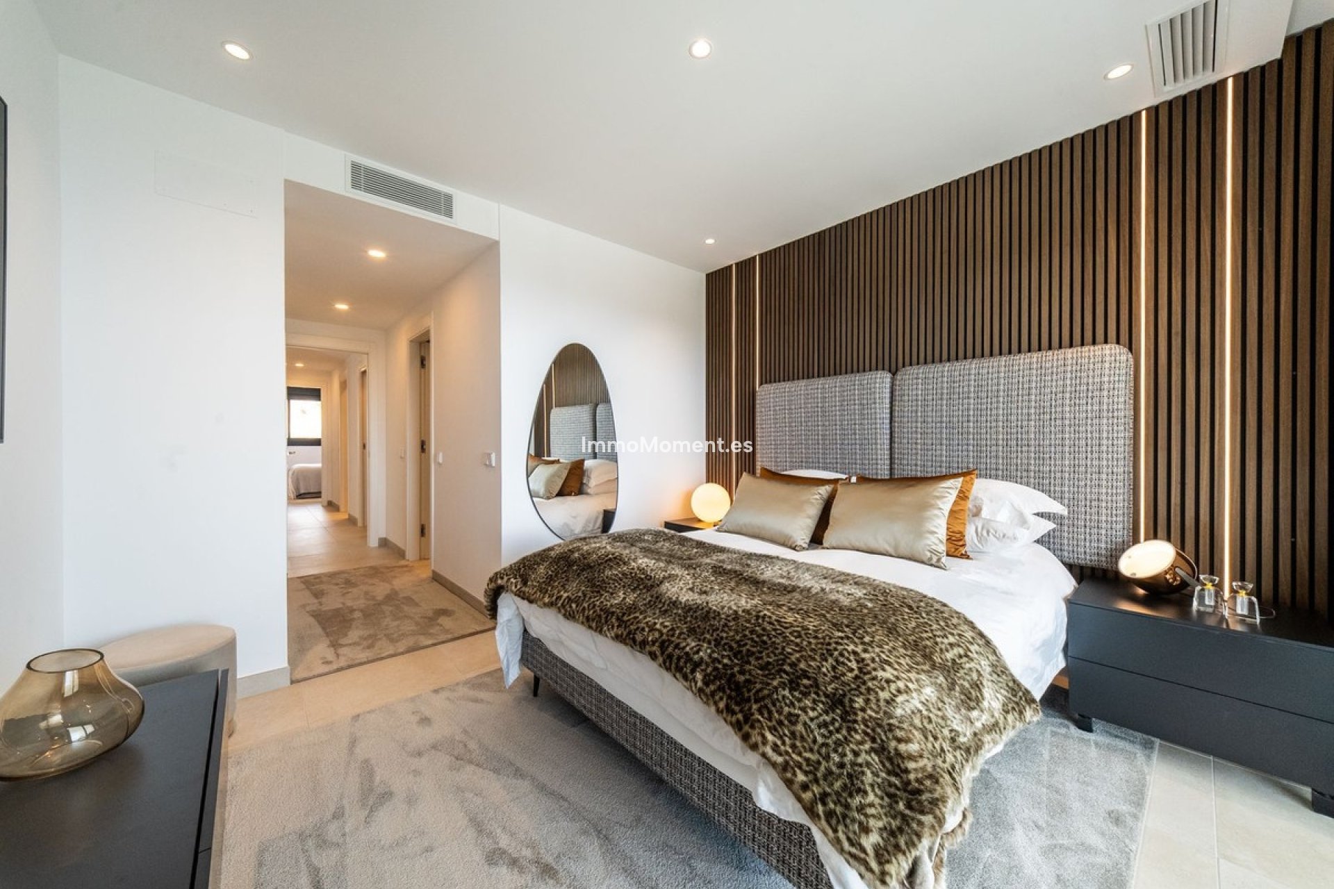 Resale - Apartment - Fuengirola - Carvajal