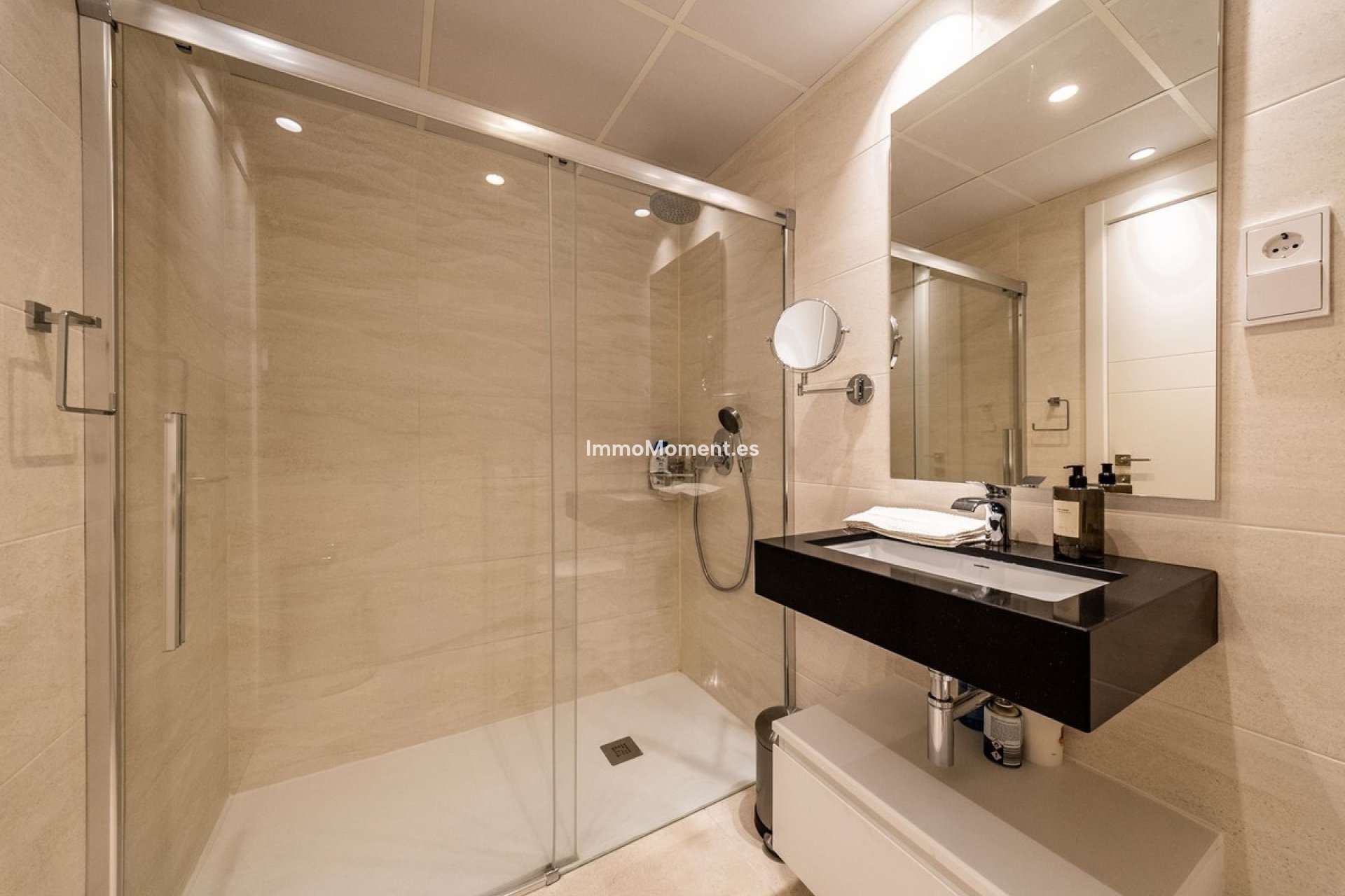 Resale - Apartment - Fuengirola - Carvajal