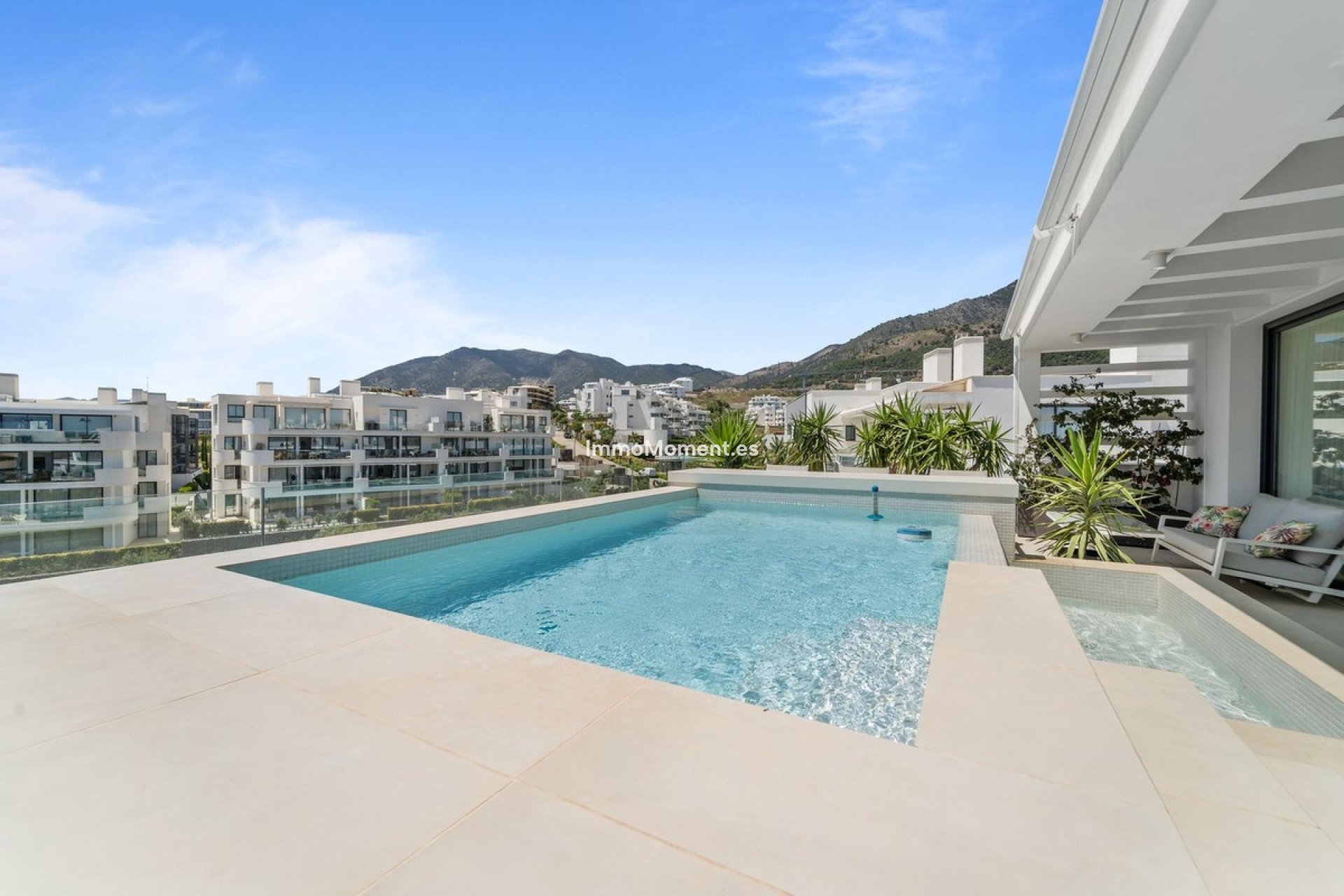 Resale - Apartment - Fuengirola - Fuengirola Centro