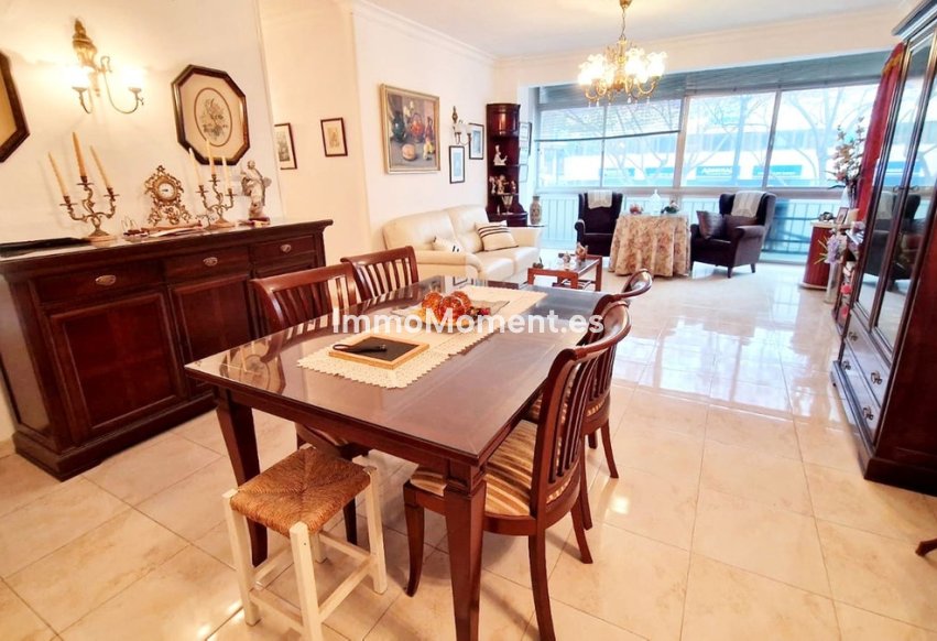Resale - Apartment - Fuengirola - Fuengirola Centro