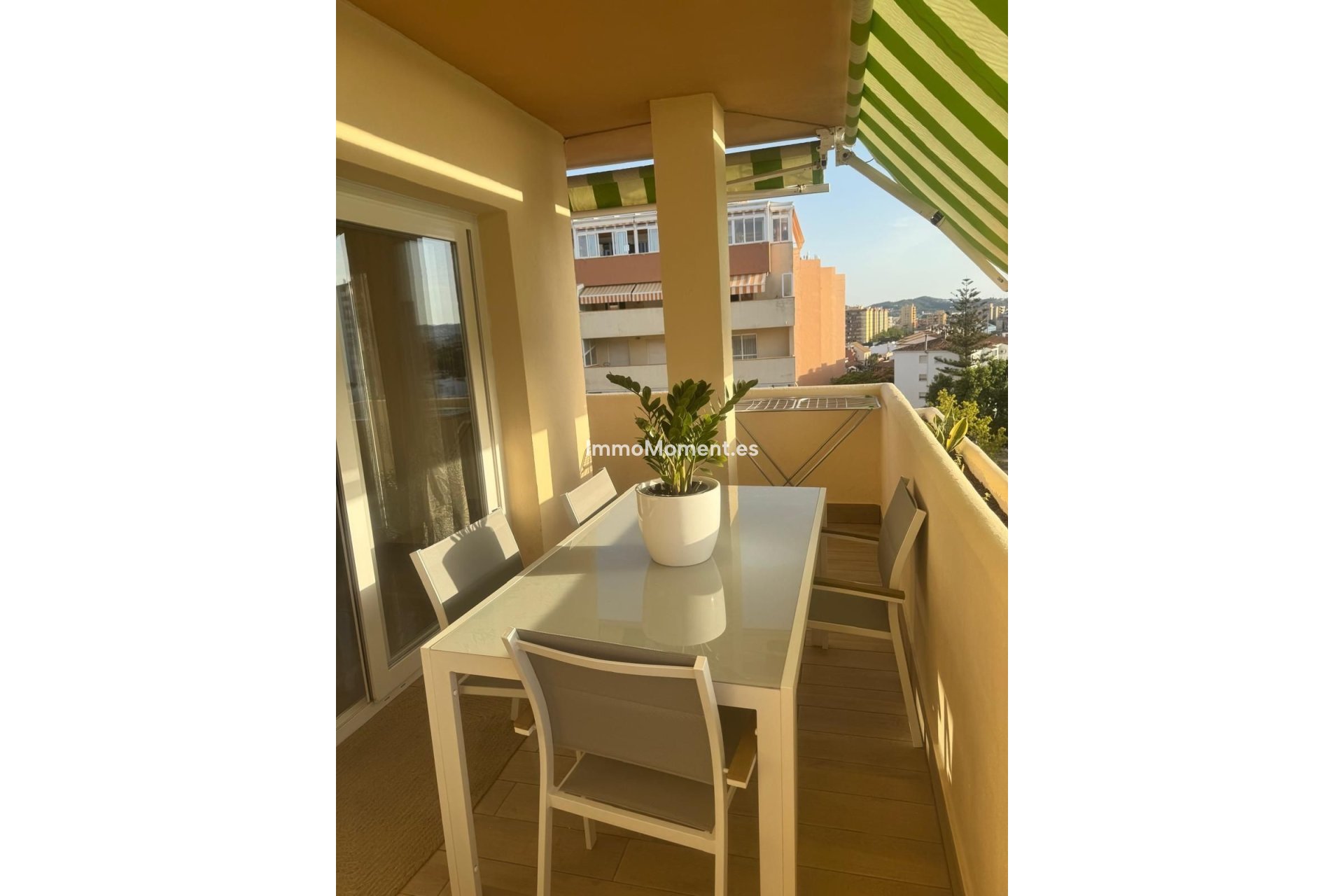 Resale - Apartment - Fuengirola - Fuengirola Centro
