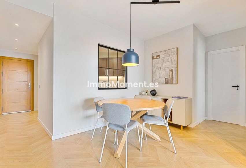 Resale - Apartment - Fuengirola - Fuengirola Centro