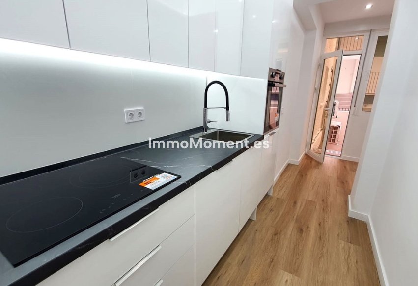 Resale - Apartment - Fuengirola - Fuengirola Centro