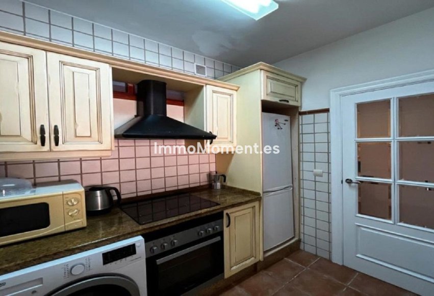 Resale - Apartment - Fuengirola - Fuengirola Centro