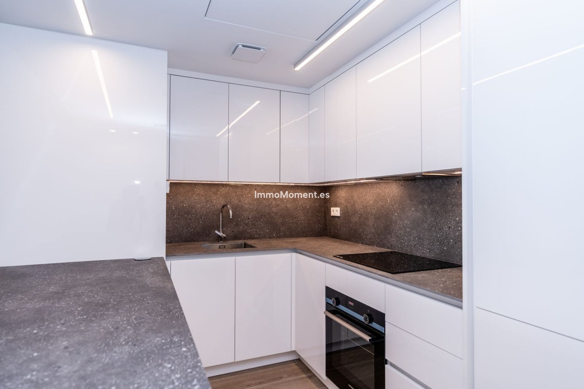 Resale - Apartment - Fuengirola - Fuengirola Centro