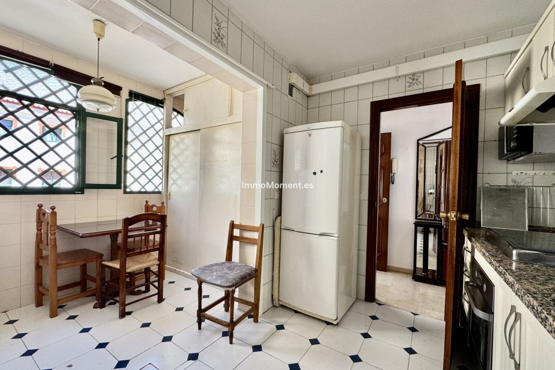 Resale - Apartment - Fuengirola - Fuengirola Centro