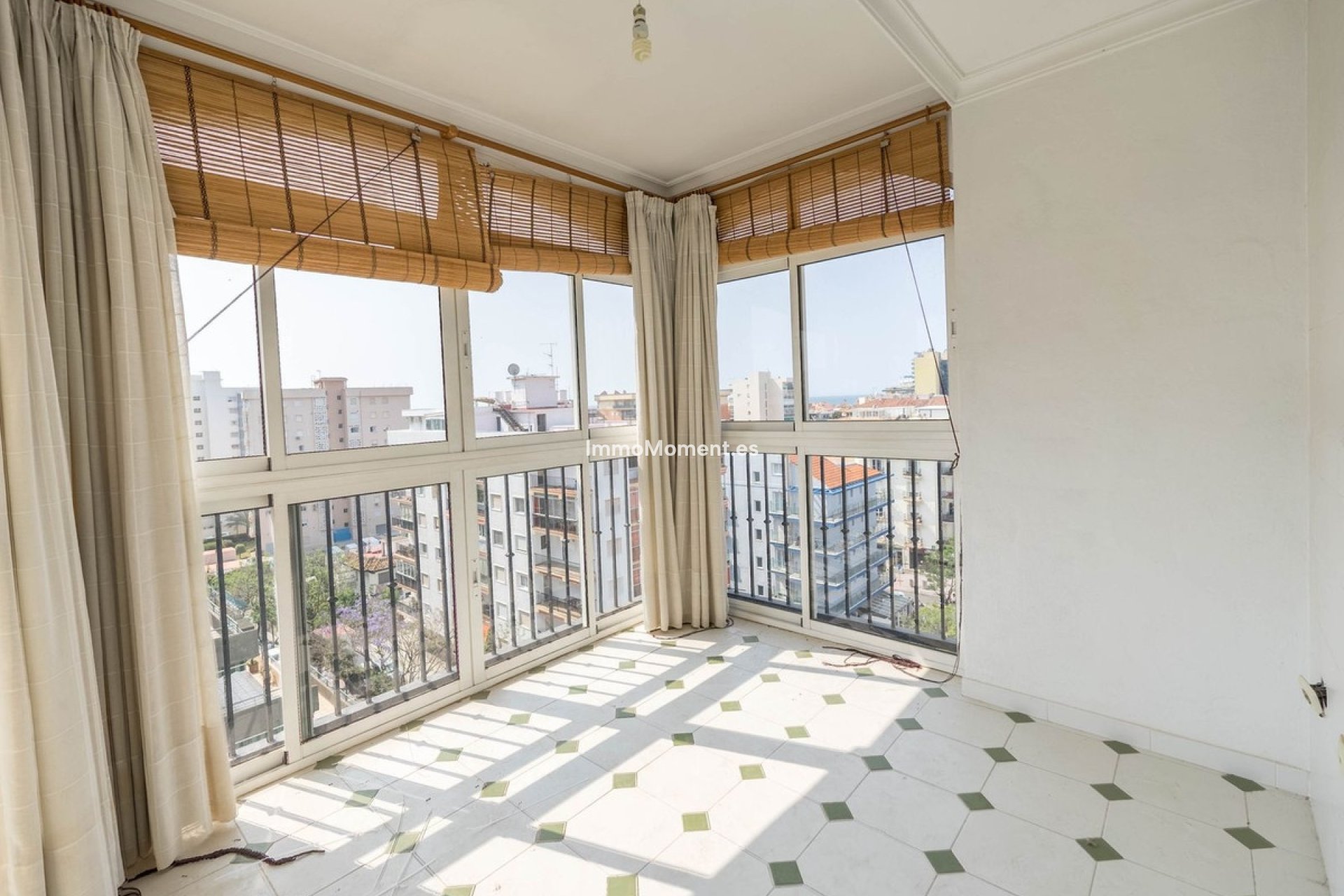 Resale - Apartment - Fuengirola - Fuengirola Centro