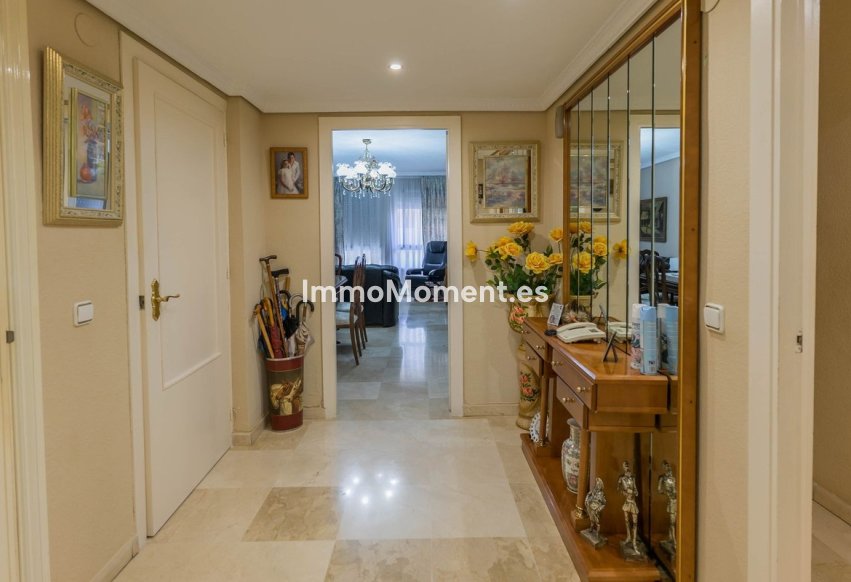 Resale - Apartment - Fuengirola - Fuengirola Centro