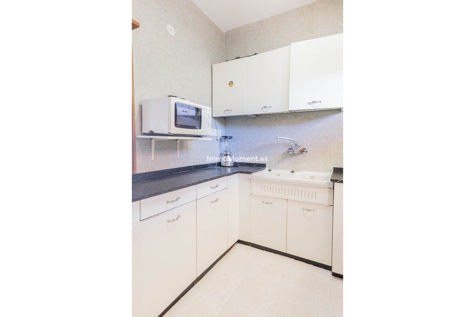 Resale - Apartment - Fuengirola - Fuengirola Centro