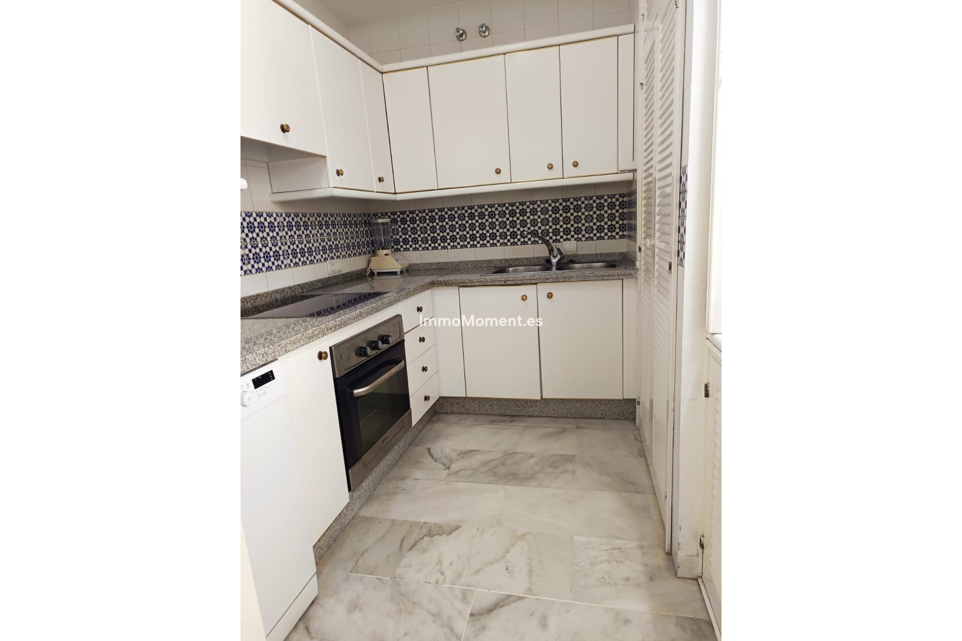 Resale - Apartment - Fuengirola - Fuengirola Centro