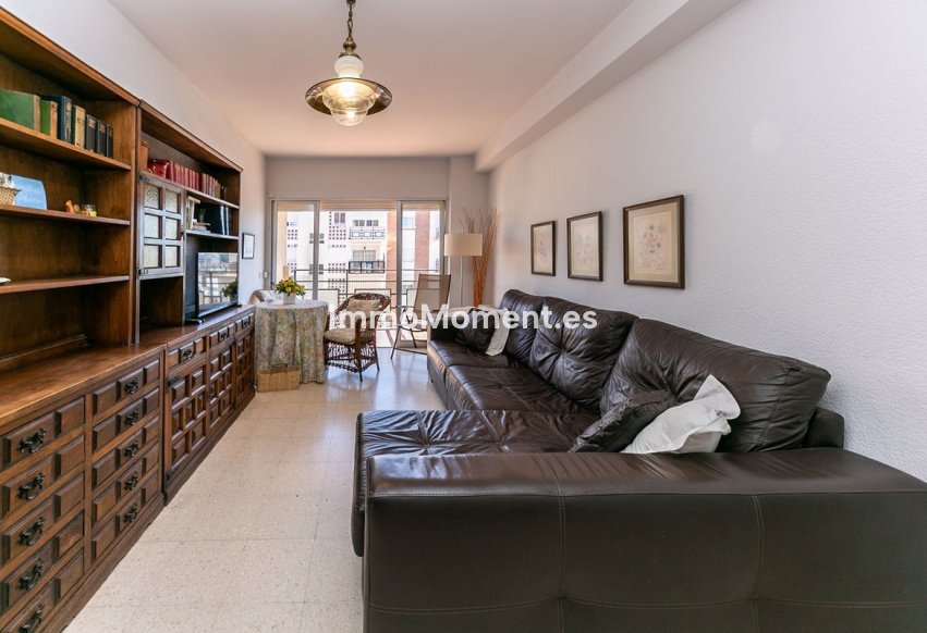 Resale - Apartment - Fuengirola - Fuengirola Centro