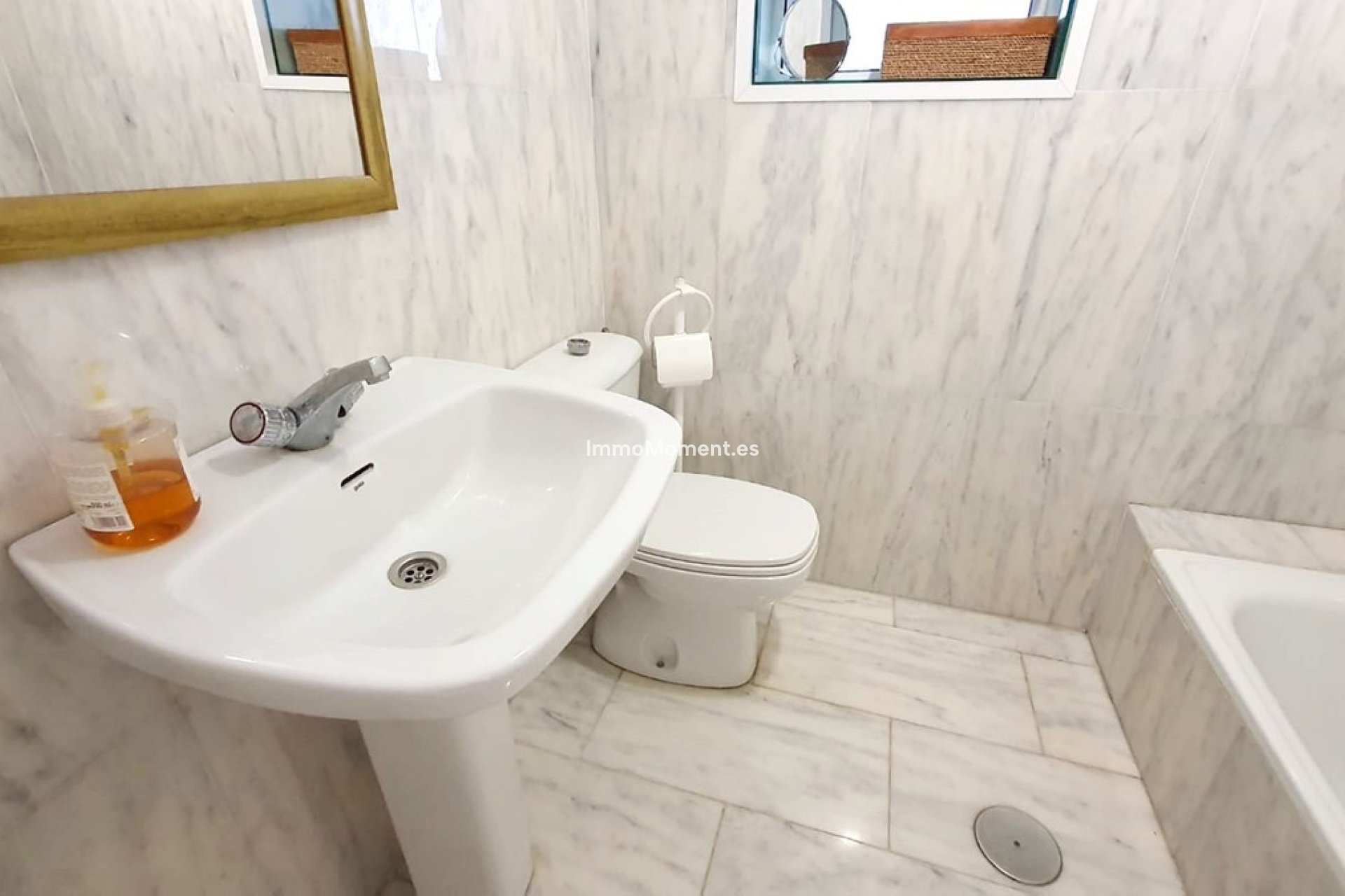 Resale - Apartment - Fuengirola - Fuengirola Centro