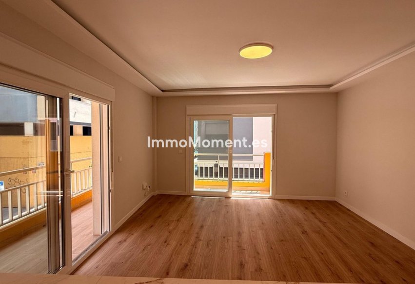 Resale - Apartment - Fuengirola - Fuengirola Centro
