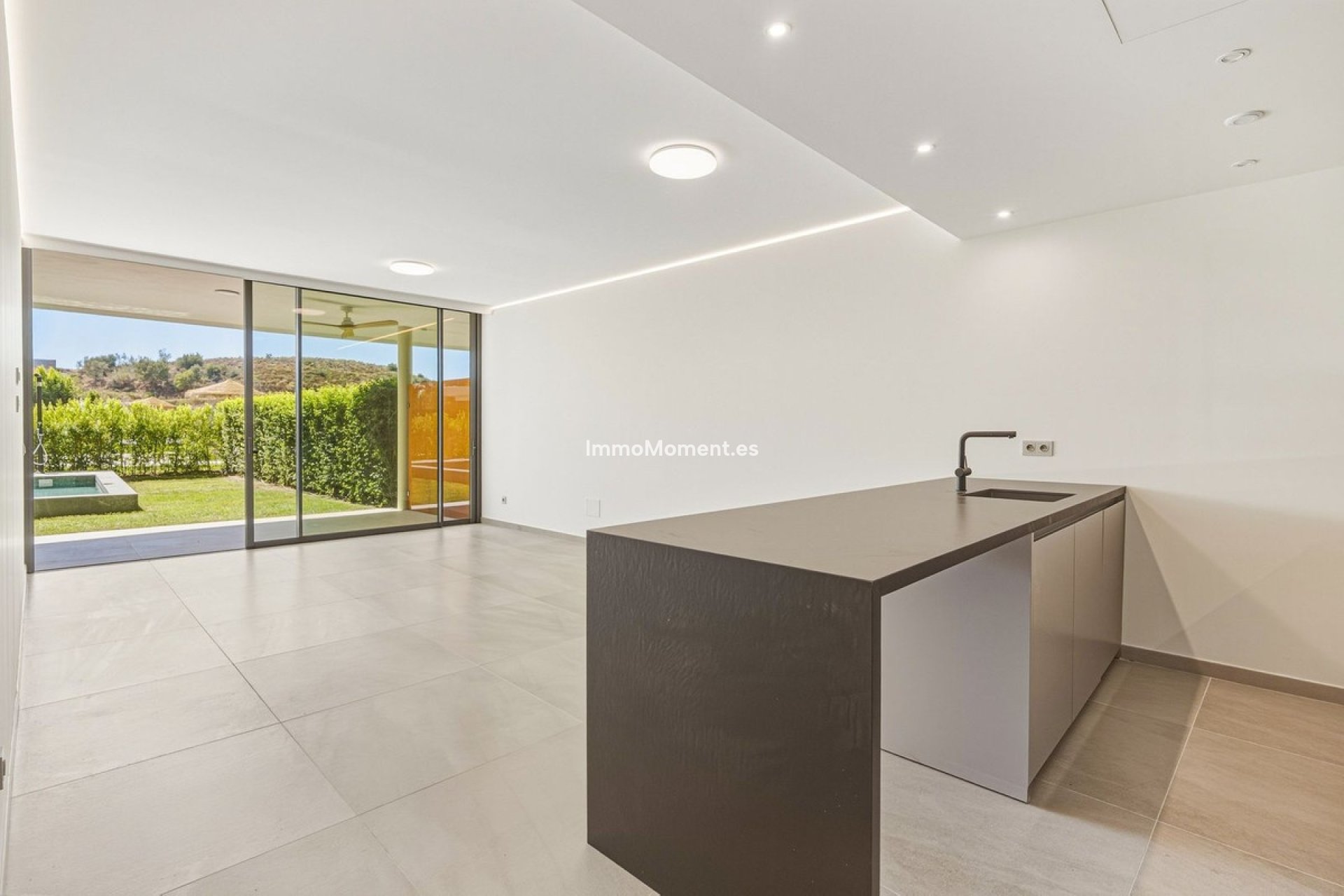 Resale - Apartment - Fuengirola - Higueron