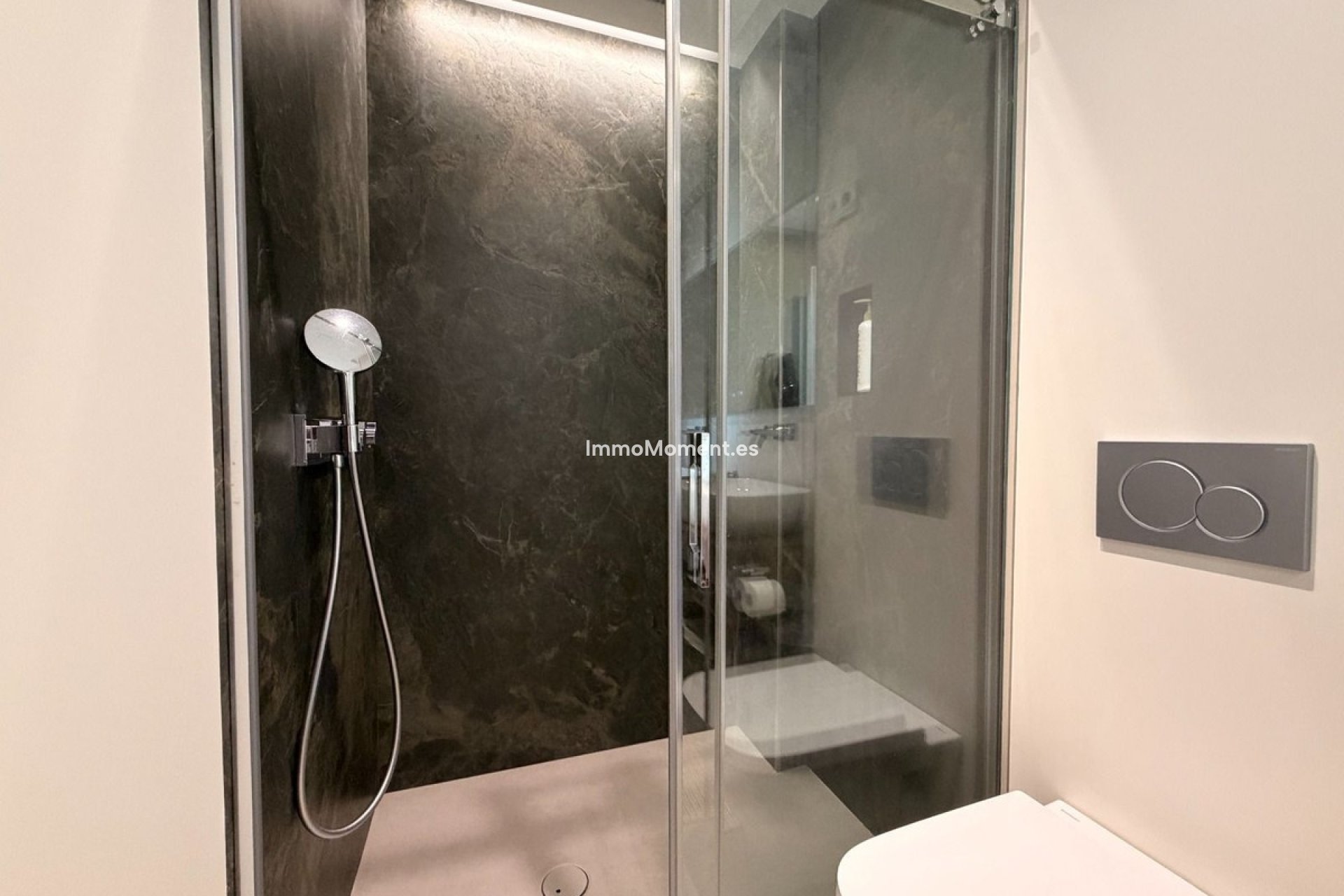 Resale - Apartment - Fuengirola - Higueron