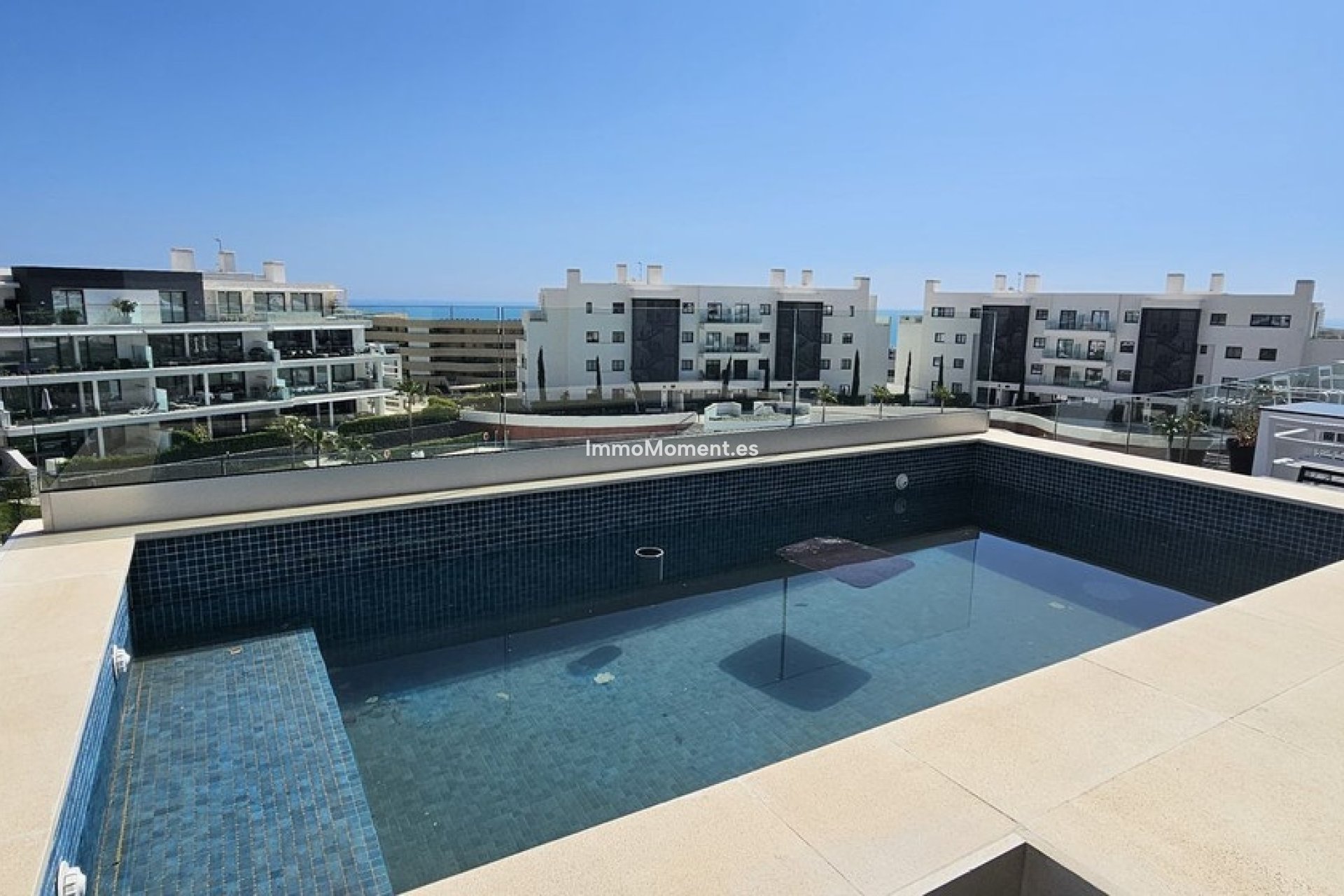 Resale - Apartment - Fuengirola - Higueron