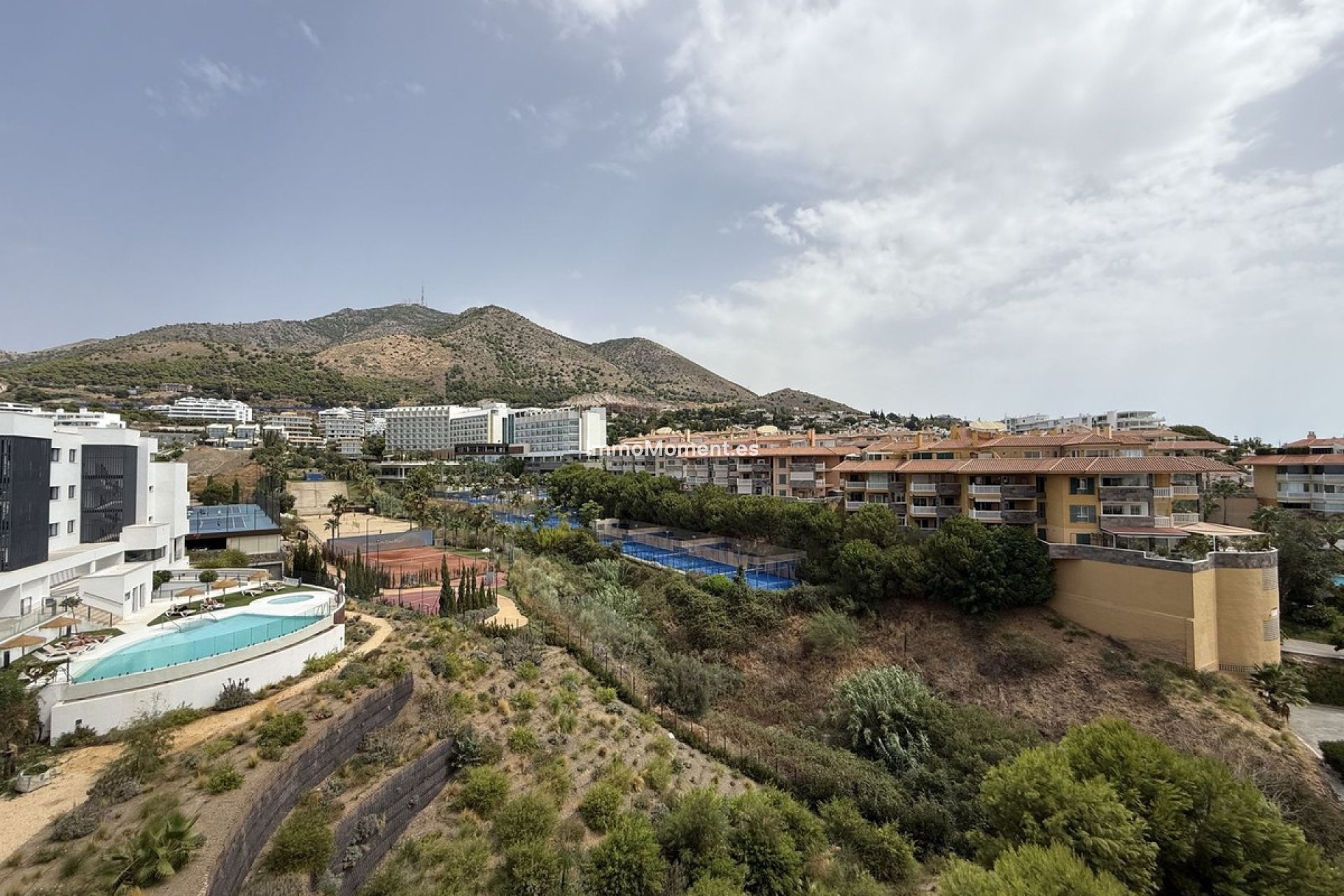 Resale - Apartment - Fuengirola - Higueron
