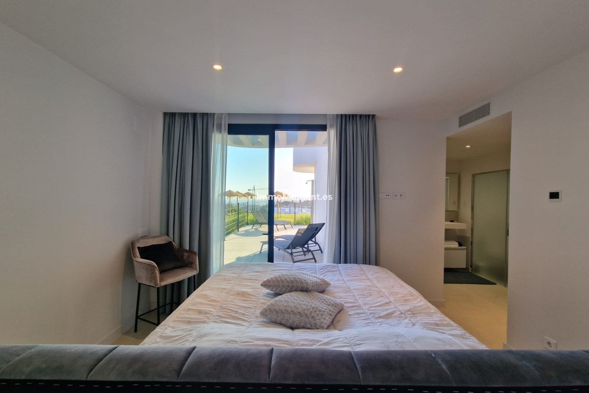 Resale - Apartment - Fuengirola - Higueron