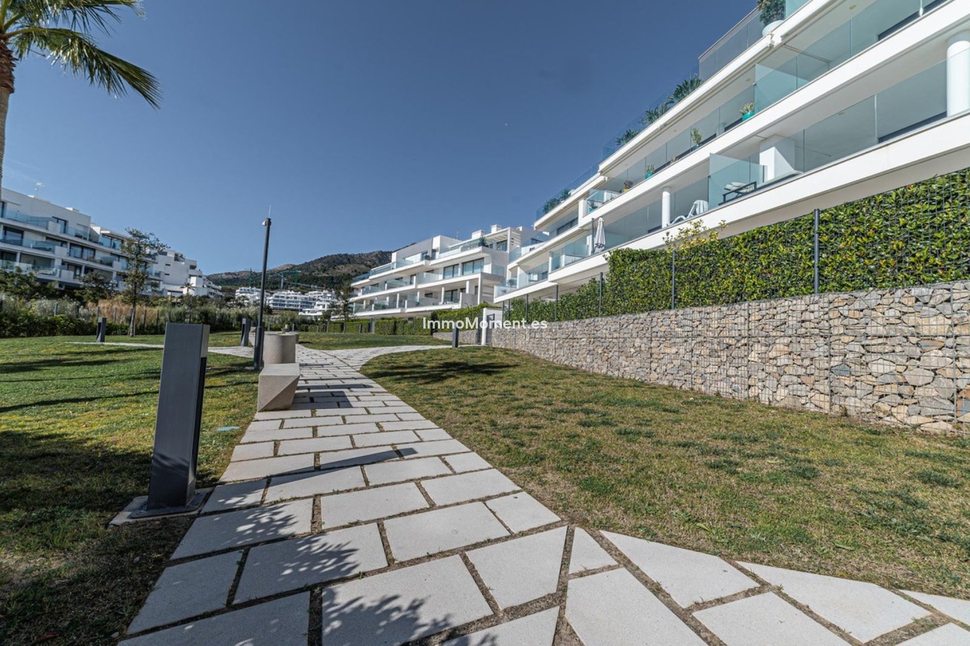 Resale - Apartment - Fuengirola - Higueron