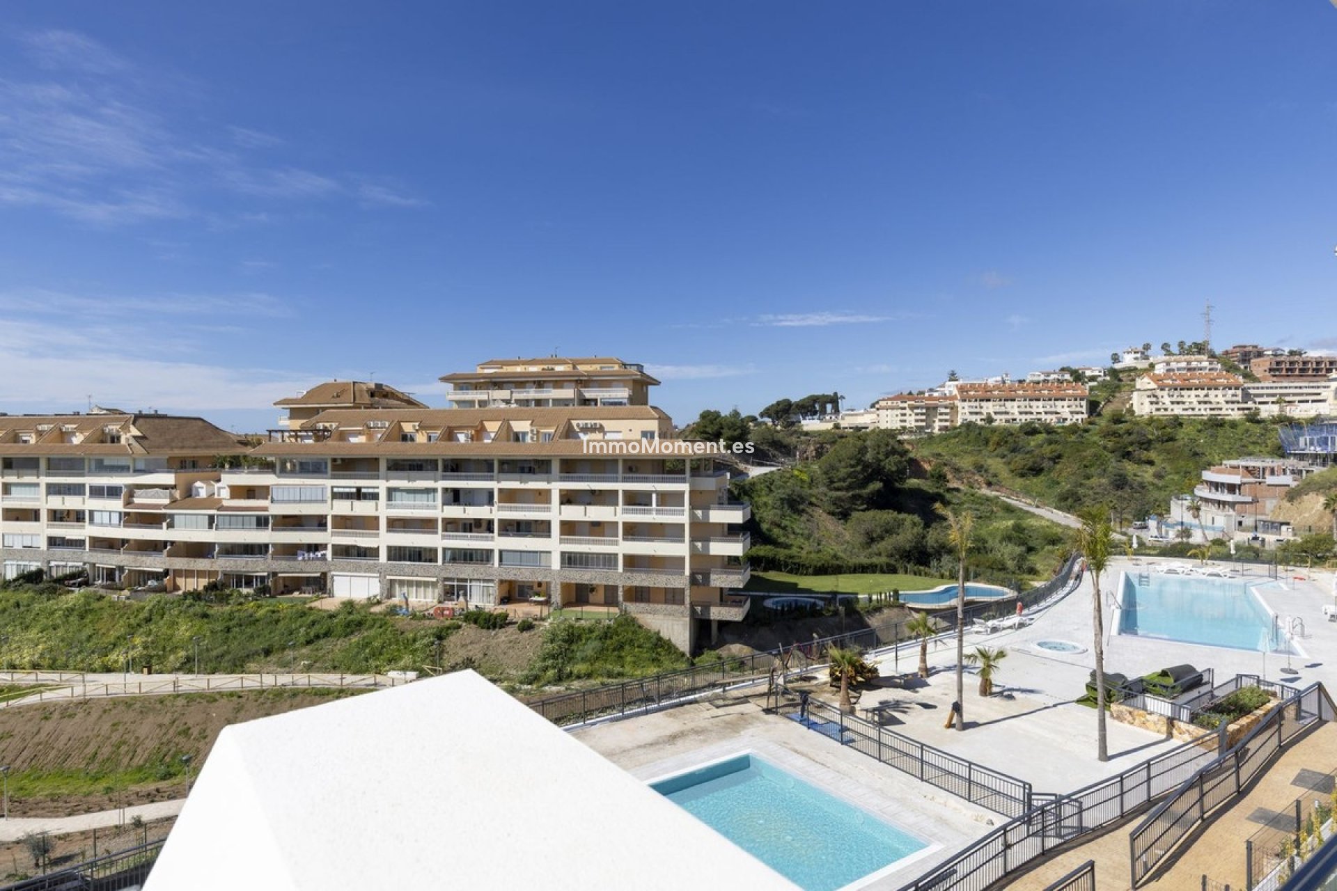 Resale - Apartment - Fuengirola - Higueron