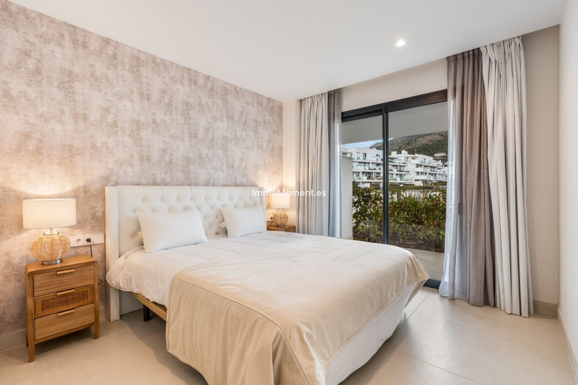 Resale - Apartment - Fuengirola - Higueron