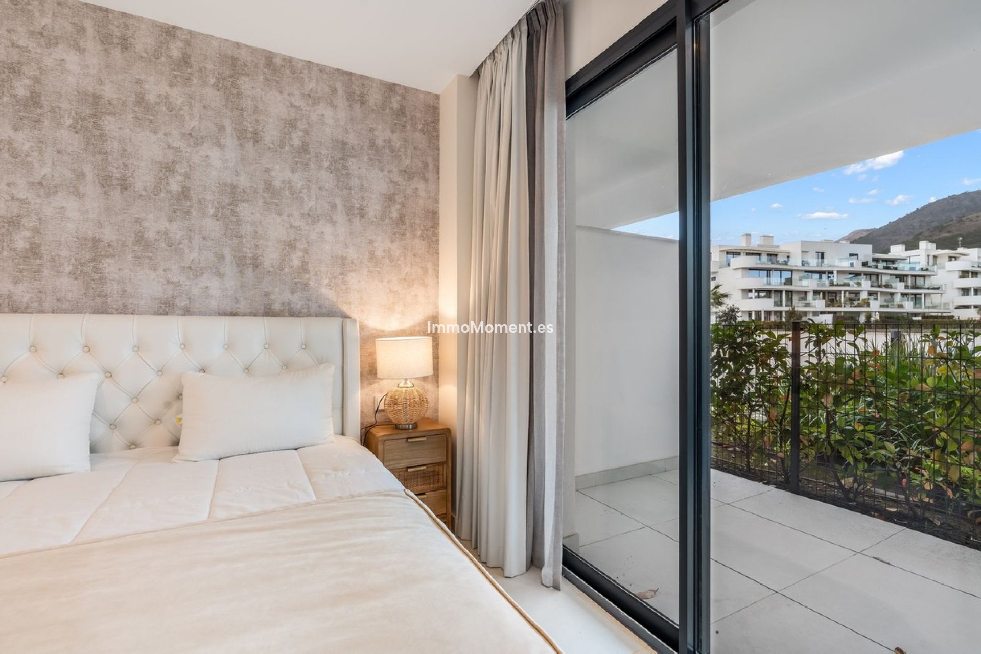 Resale - Apartment - Fuengirola - Higueron