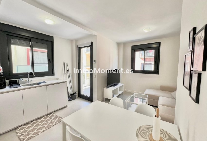 Resale - Apartment - Fuengirola - Los Boliches
