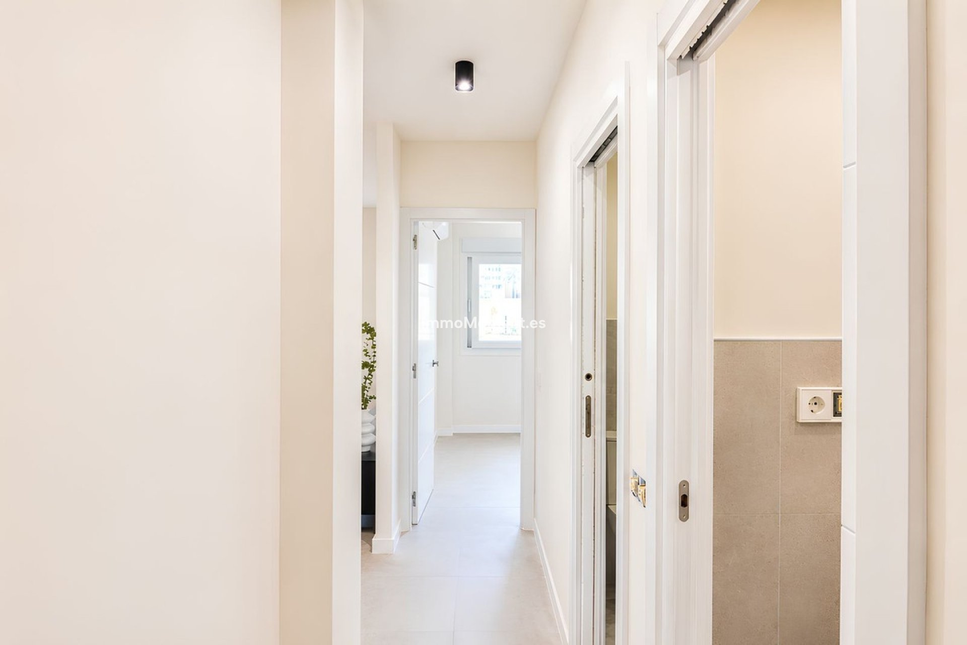 Resale - Apartment - Fuengirola - Los Boliches