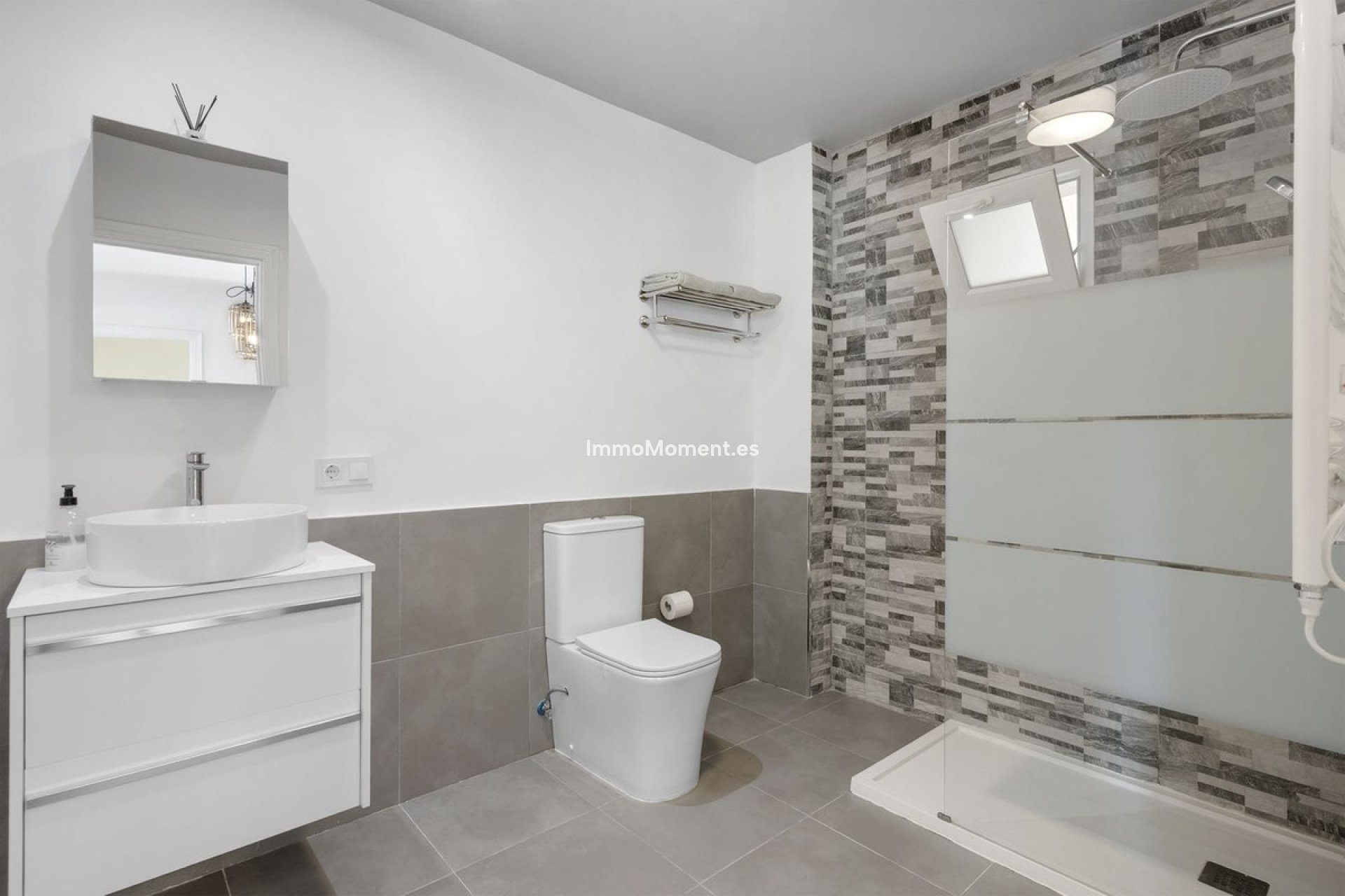 Resale - Apartment - Fuengirola - Los Boliches