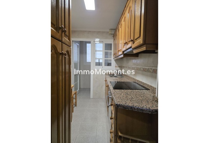 Resale - Apartment - Fuengirola - Los Boliches