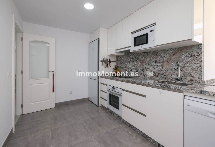 Resale - Apartment - Fuengirola - Los Boliches