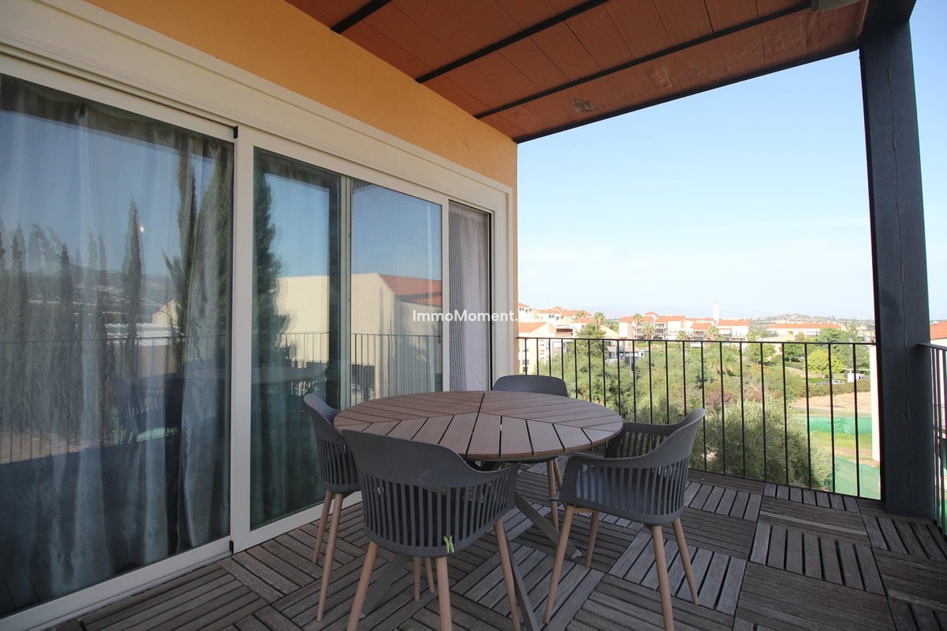 Resale - Apartment - Inland  - Alhaurín de la Torre