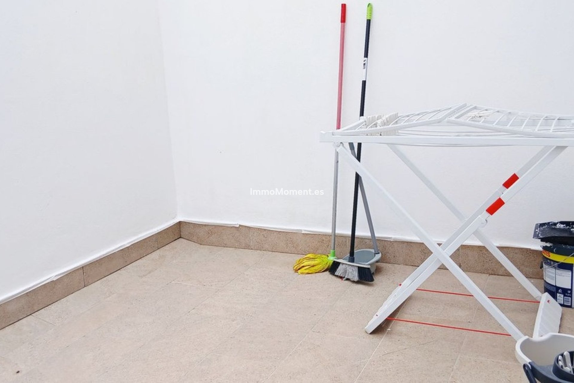 Resale - Apartment - Inland  - Alhaurín de la Torre