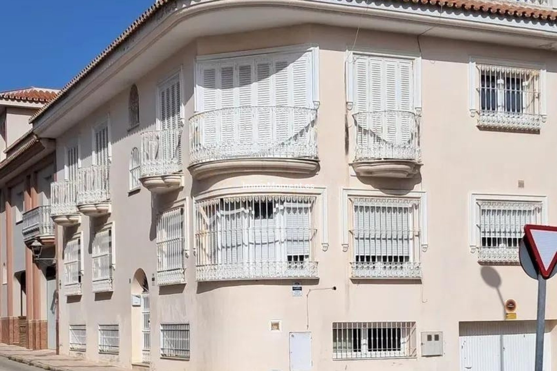 Resale - Apartment - Inland  - Alhaurín de la Torre