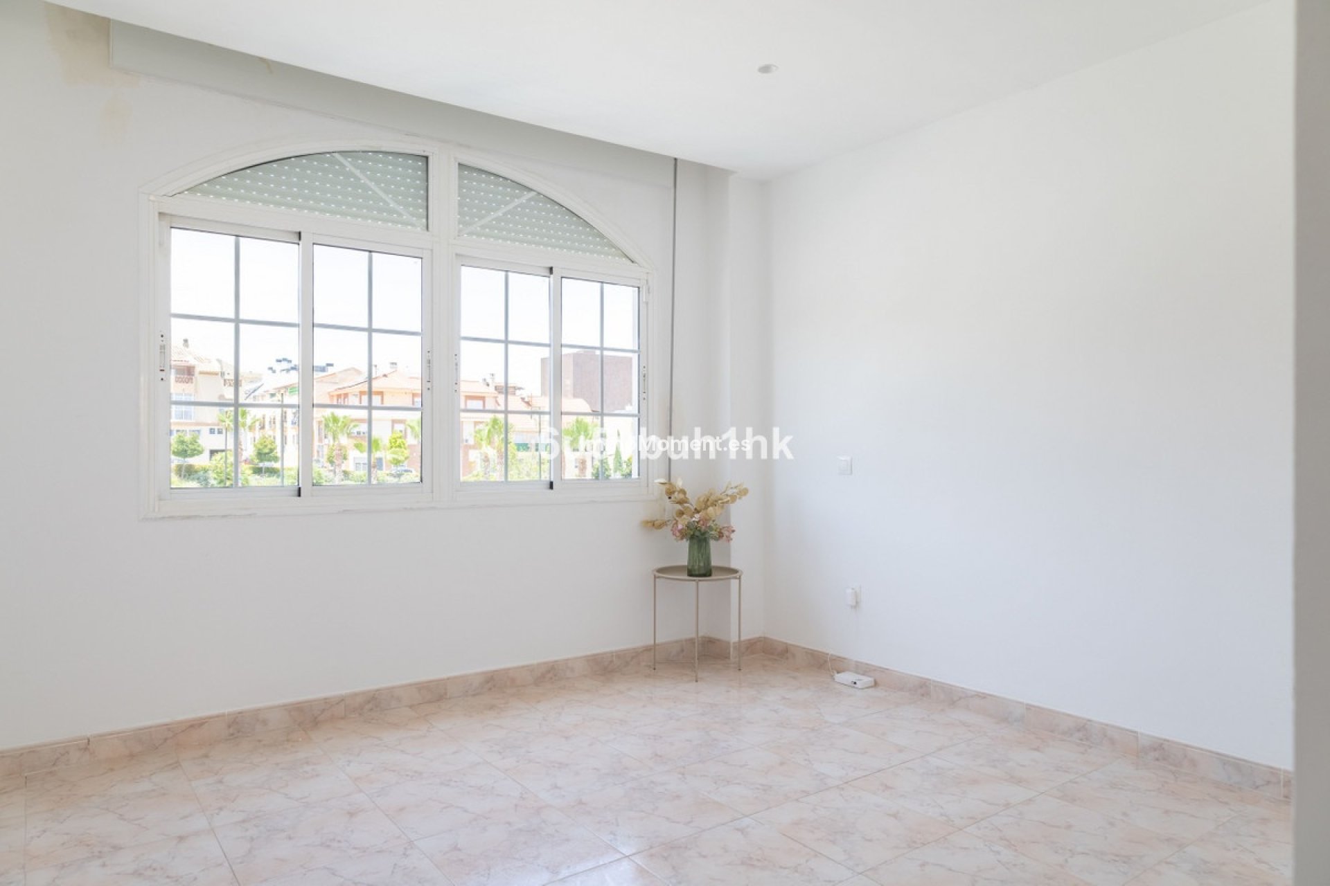 Resale - Apartment - Inland  - Alhaurín de la Torre