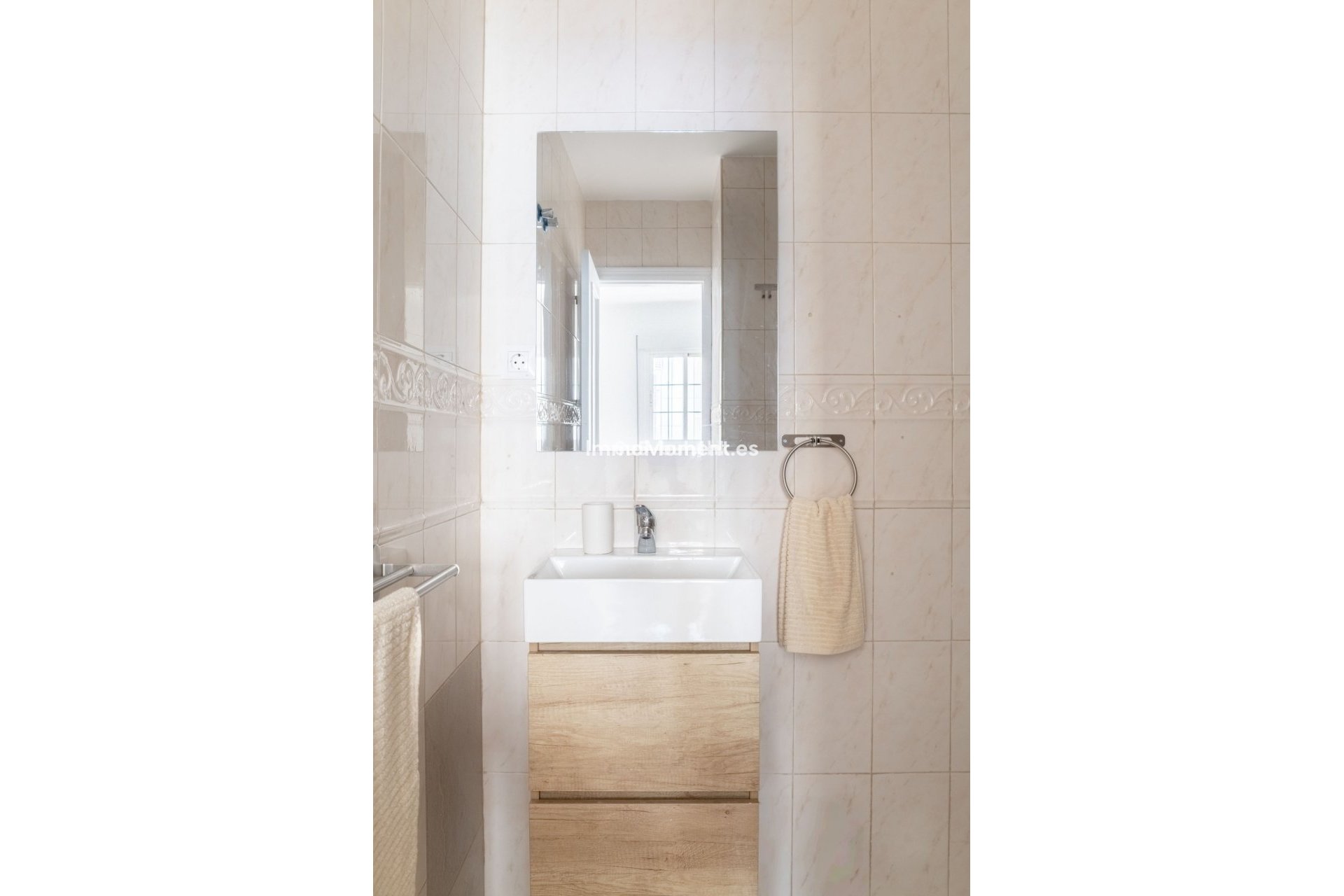 Resale - Apartment - Inland  - Alhaurín de la Torre