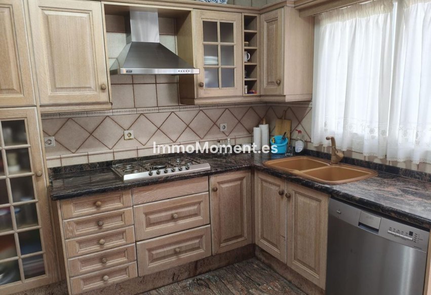 Resale - Apartment - Inland  - Alhaurín el Grande Centro