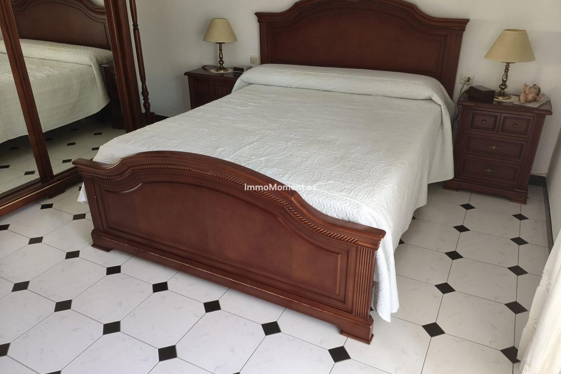 Resale - Apartment - Inland  - Alhaurín el Grande Centro