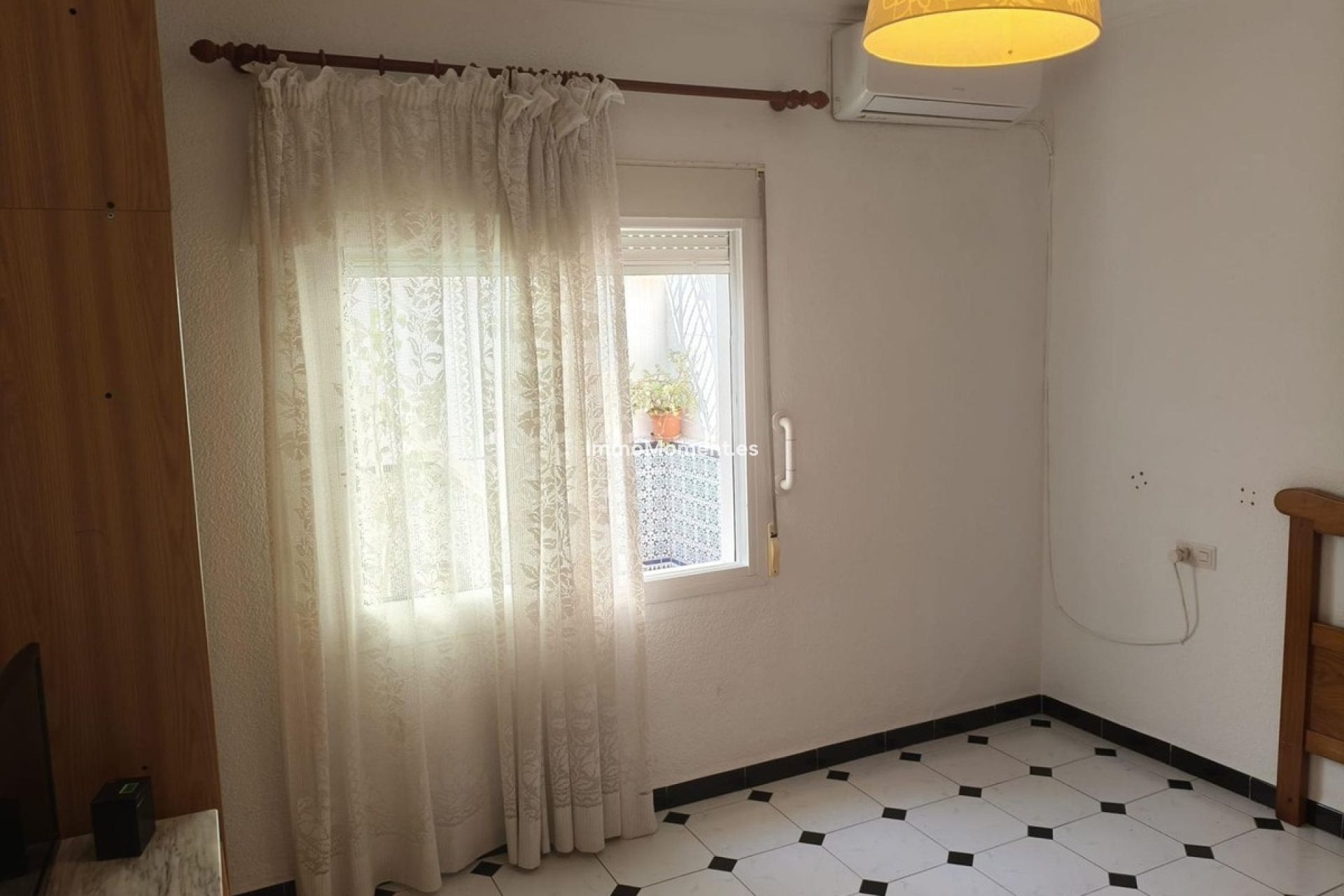 Resale - Apartment - Inland  - Alhaurín el Grande Centro