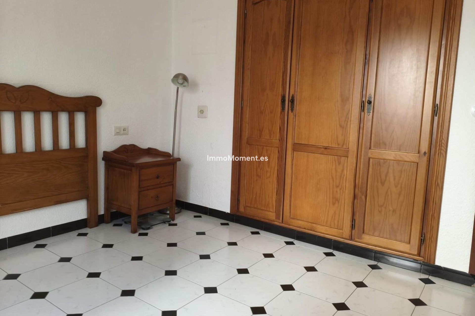 Resale - Apartment - Inland  - Alhaurín el Grande Centro