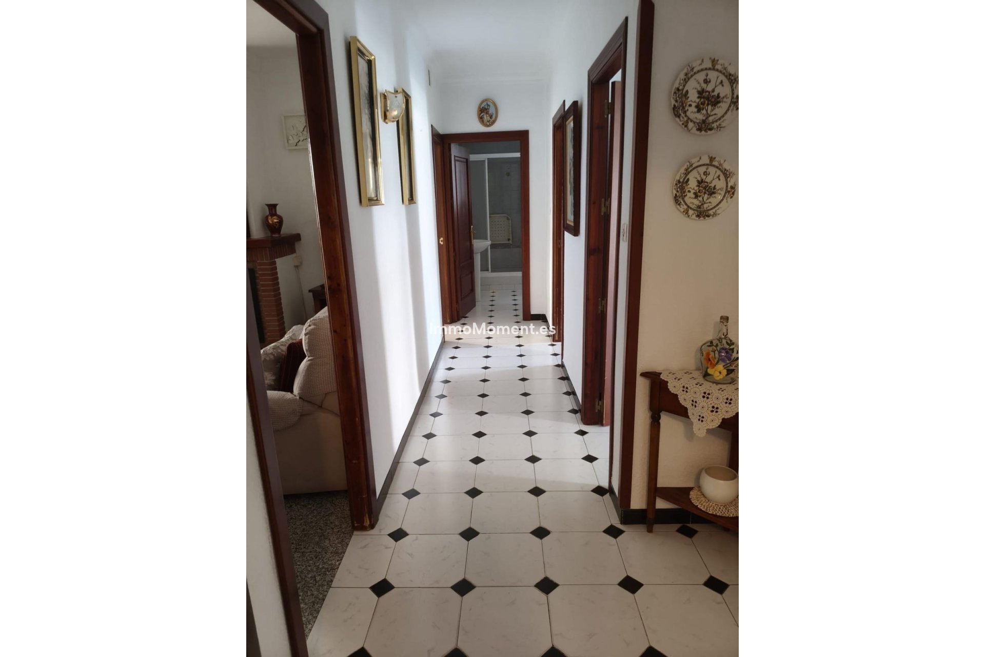 Resale - Apartment - Inland  - Alhaurín el Grande Centro