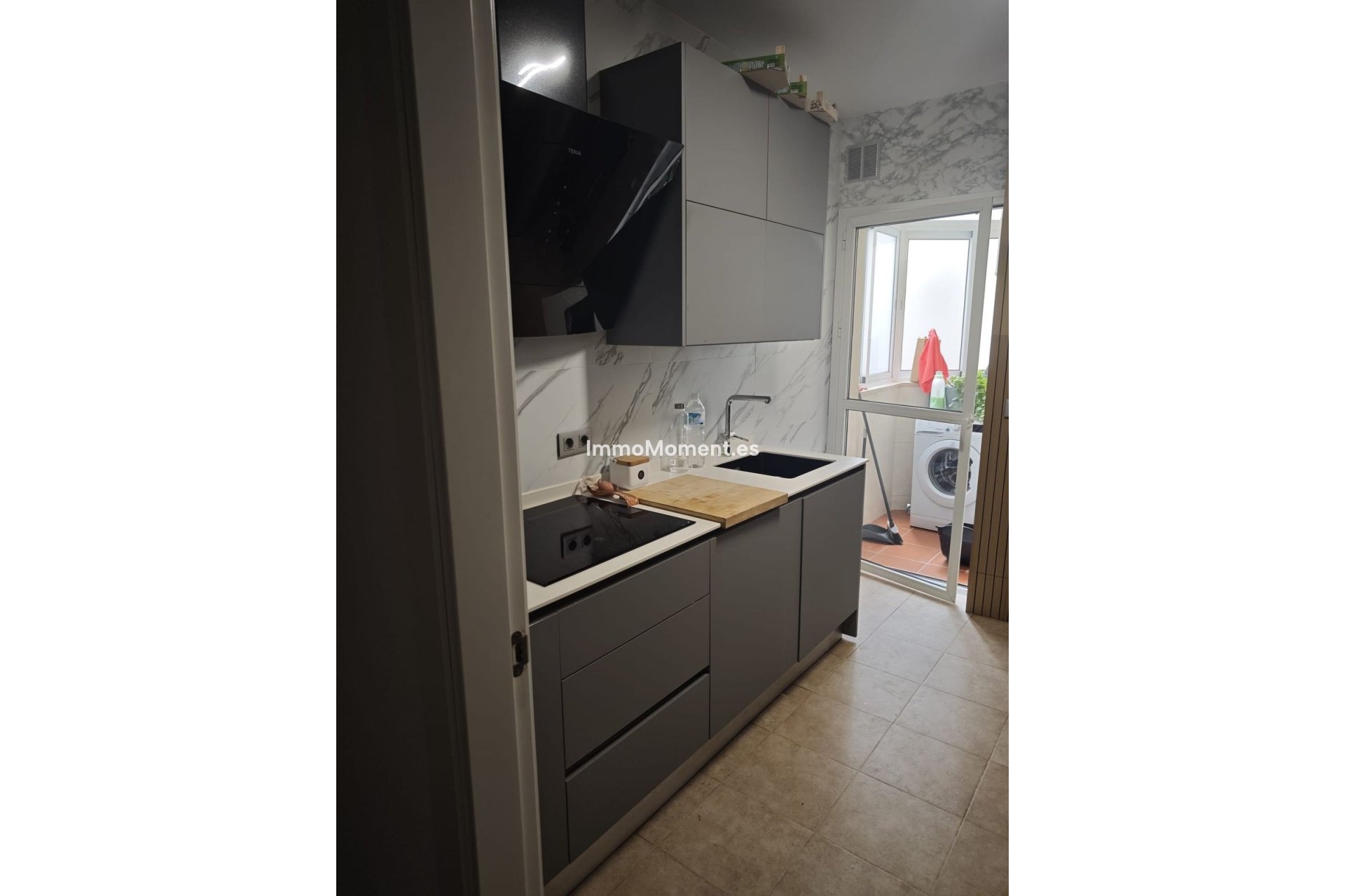Resale - Apartment - Inland  - Alhaurín el Grande Centro