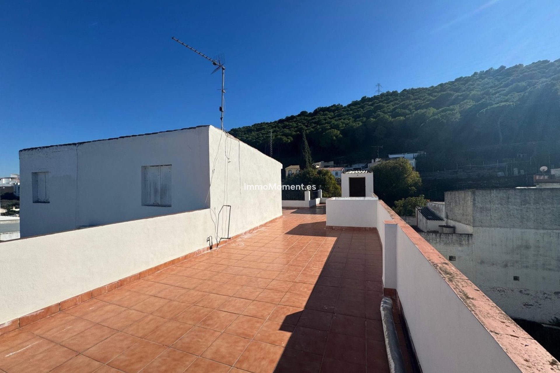Resale - Apartment - Inland  - Alhaurín el Grande Centro