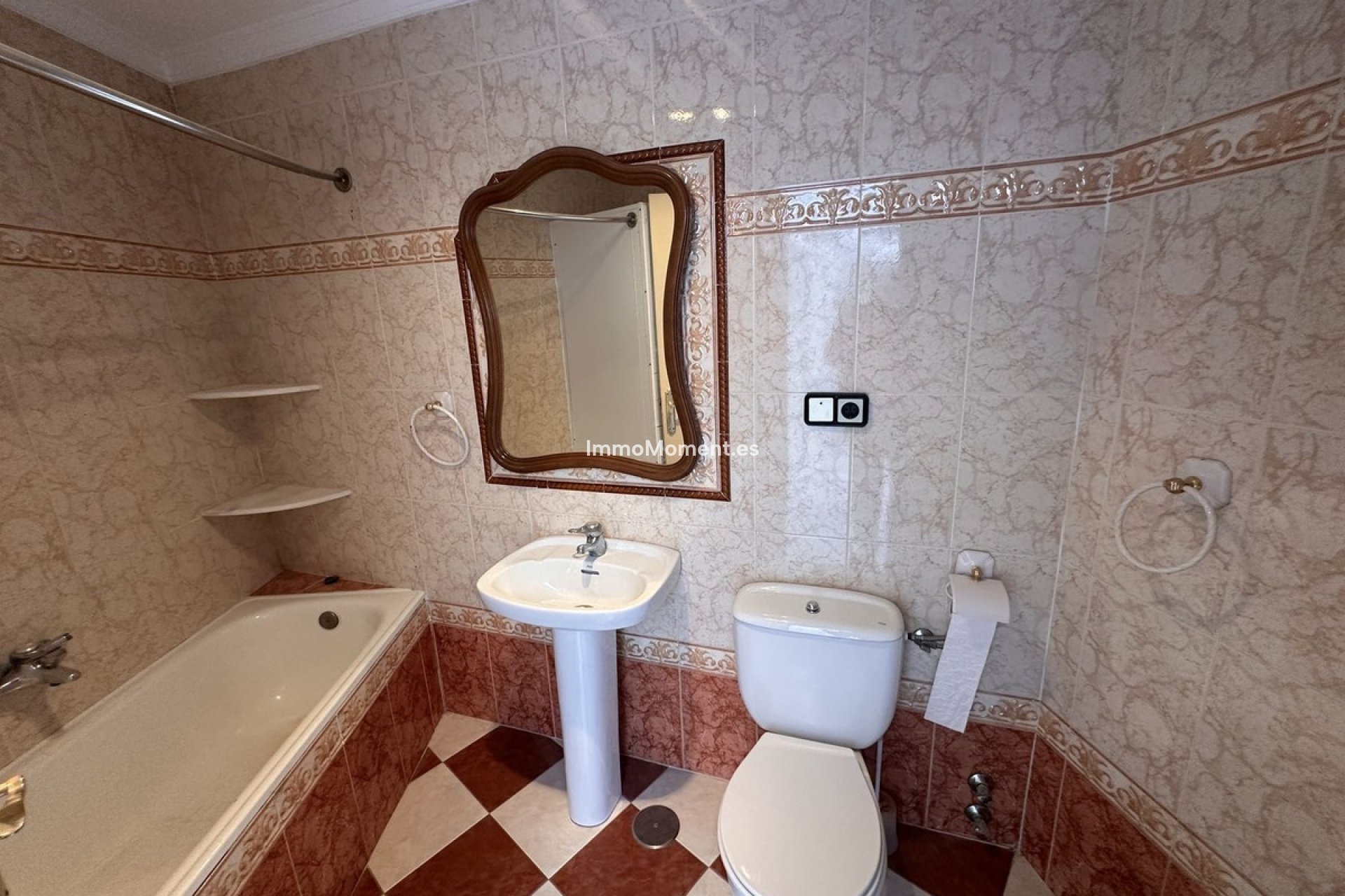 Resale - Apartment - Inland  - Alhaurín el Grande Centro