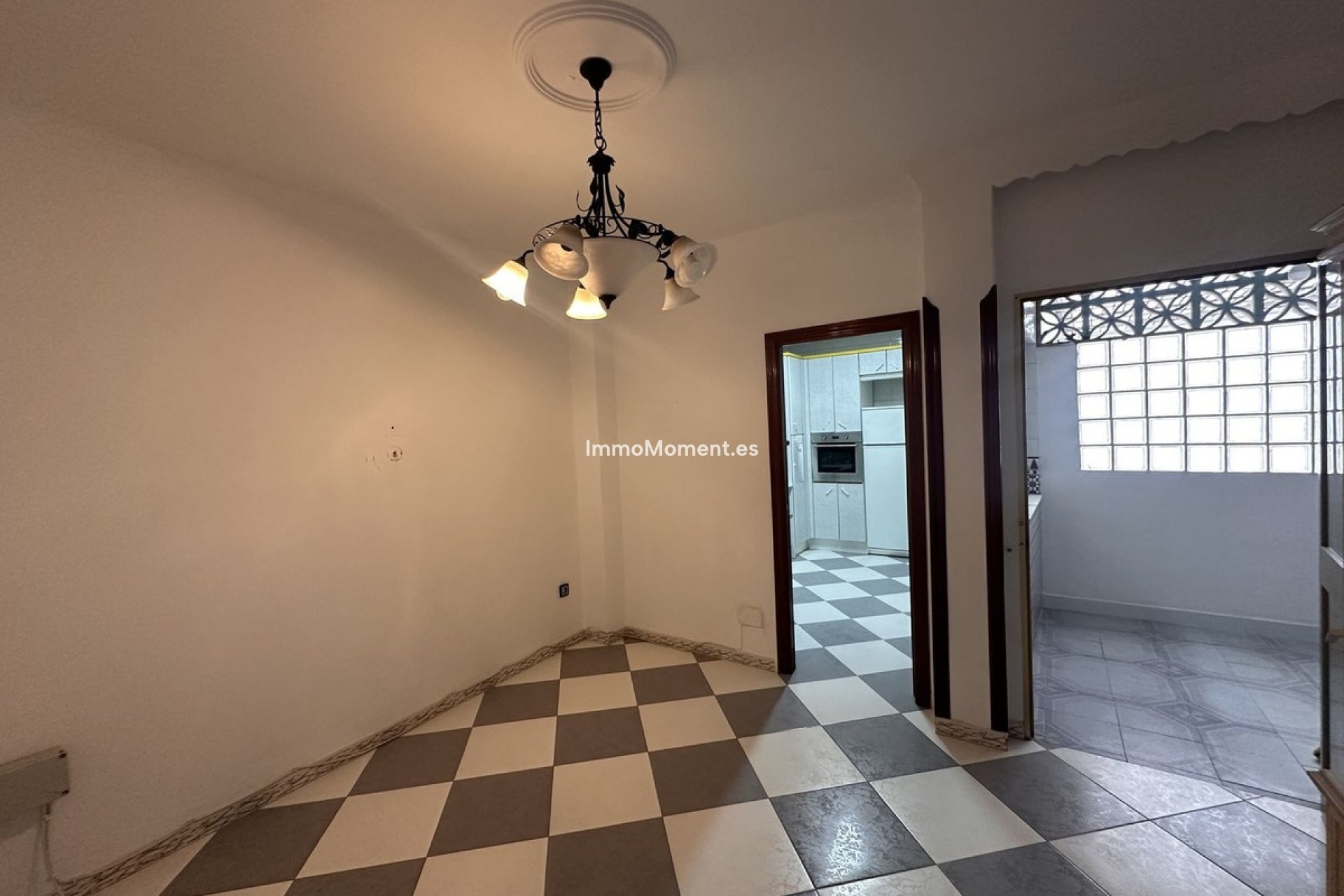 Resale - Apartment - Inland  - Alhaurín el Grande Centro