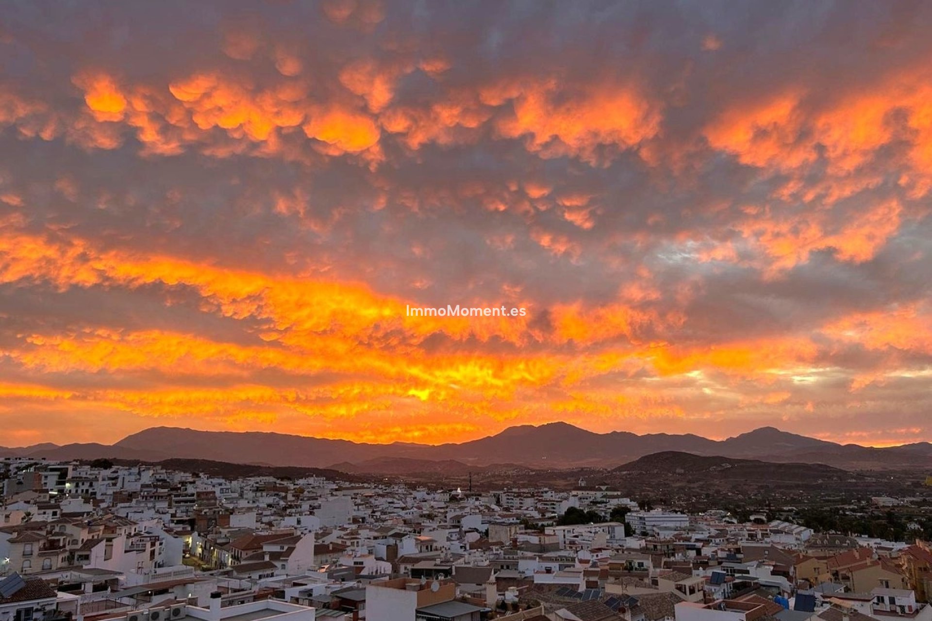 Resale - Apartment - Inland  - Alhaurín el Grande Centro