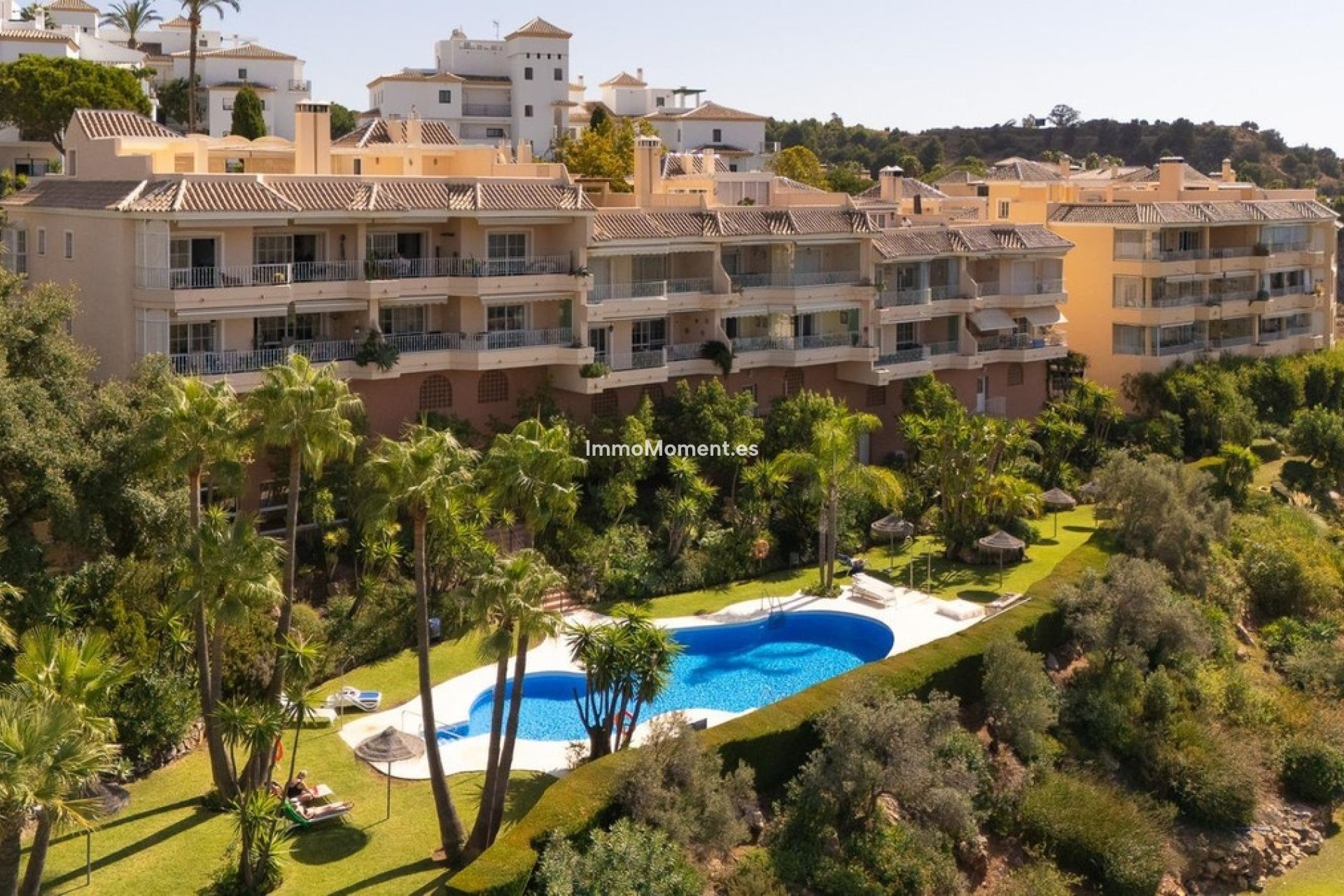 Resale - Apartment - Inland  - Alhaurín el Grande Centro