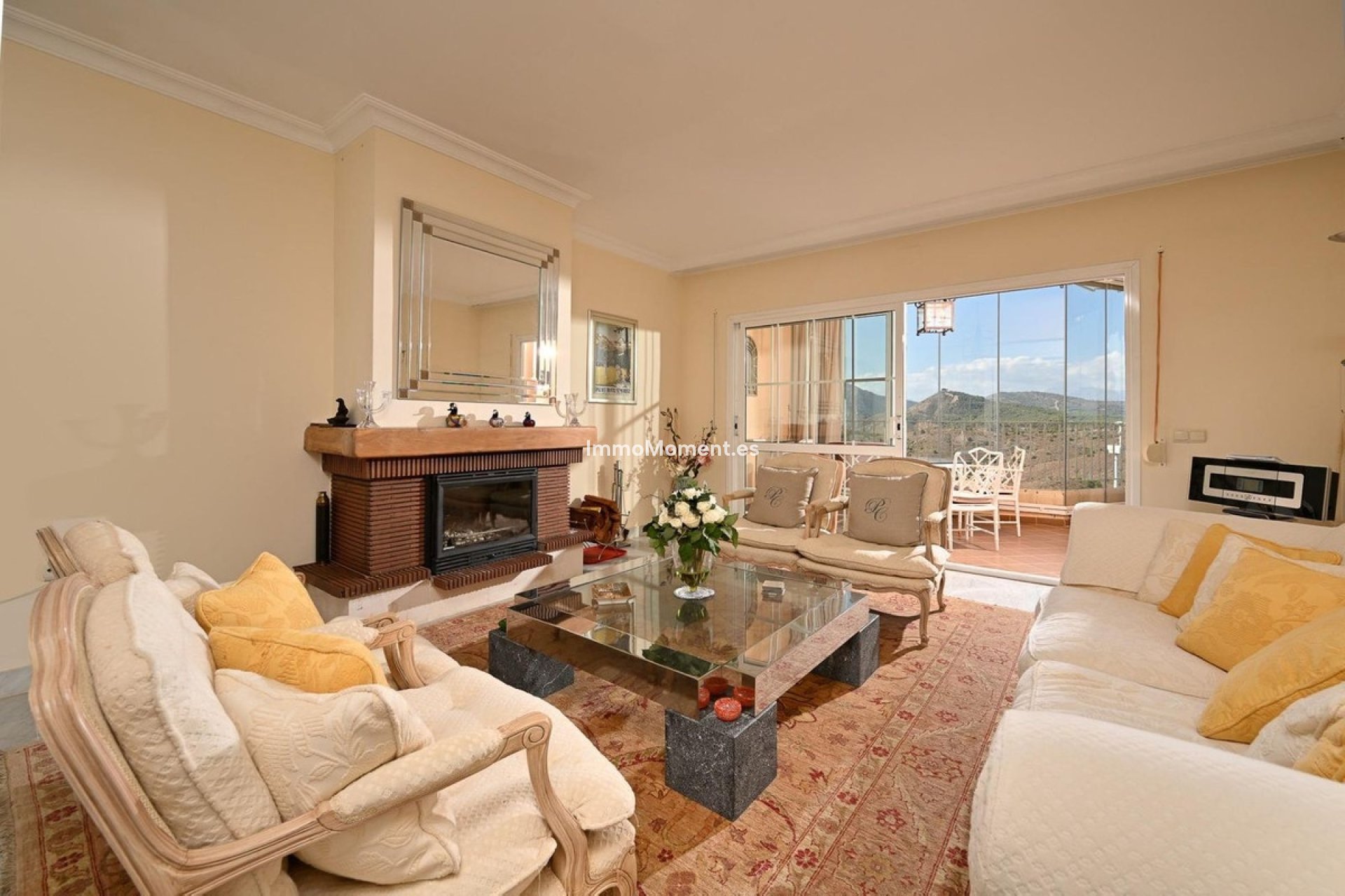 Resale - Apartment - Inland  - Alhaurín el Grande Centro