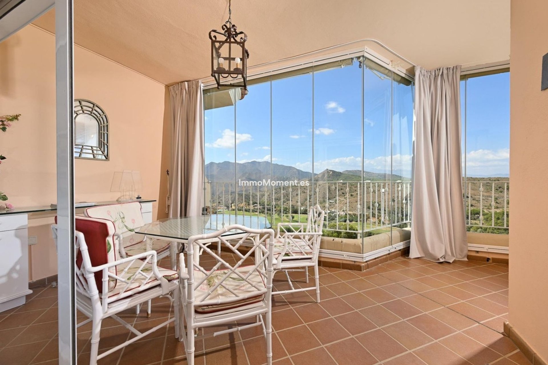 Resale - Apartment - Inland  - Alhaurín el Grande Centro