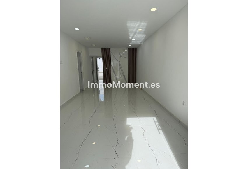 Resale - Apartment - Inland  - Alhaurín el Grande Centro